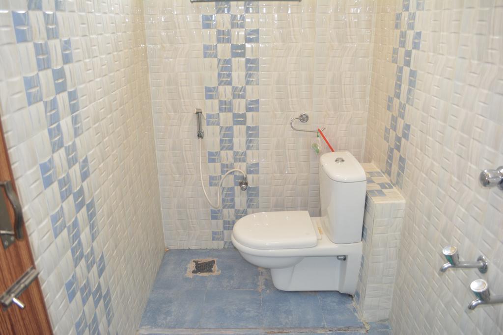 מאיילדותראי Jp Nivaas Guest House מראה חיצוני תמונה
