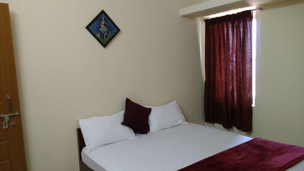 מאיילדותראי Jp Nivaas Guest House מראה חיצוני תמונה