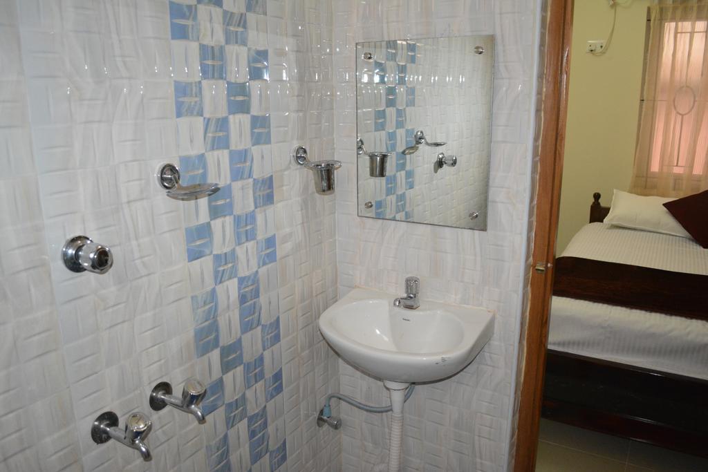 מאיילדותראי Jp Nivaas Guest House מראה חיצוני תמונה